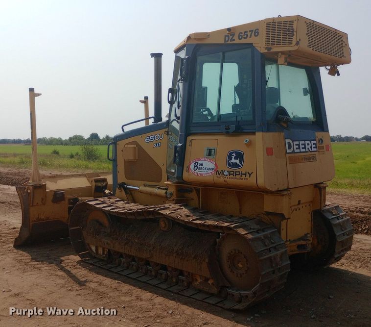 image for item NY9362 2007 John Deere 650J XLT dozer