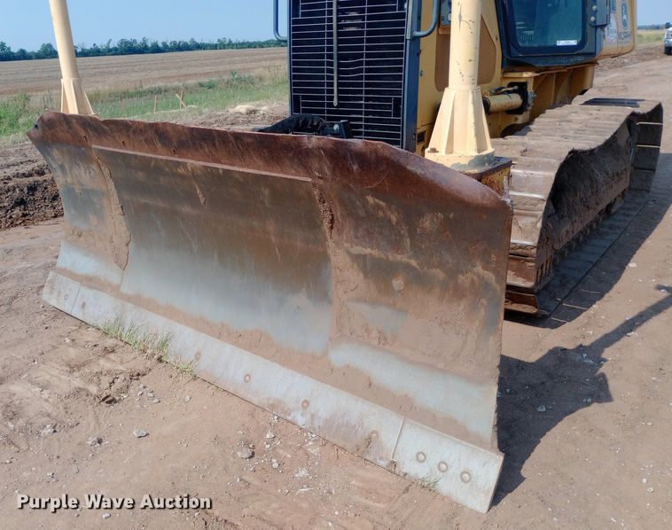 image for item NY9362 2007 John Deere 650J XLT dozer