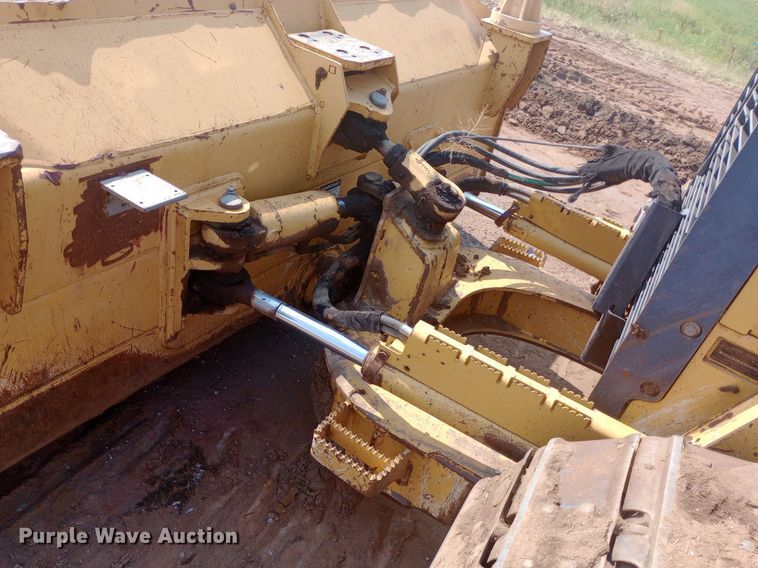 image for item NY9362 2007 John Deere 650J XLT dozer