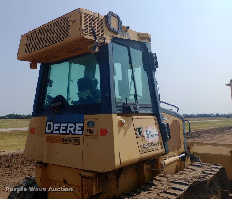 image for item NY9362 2007 John Deere 650J XLT dozer