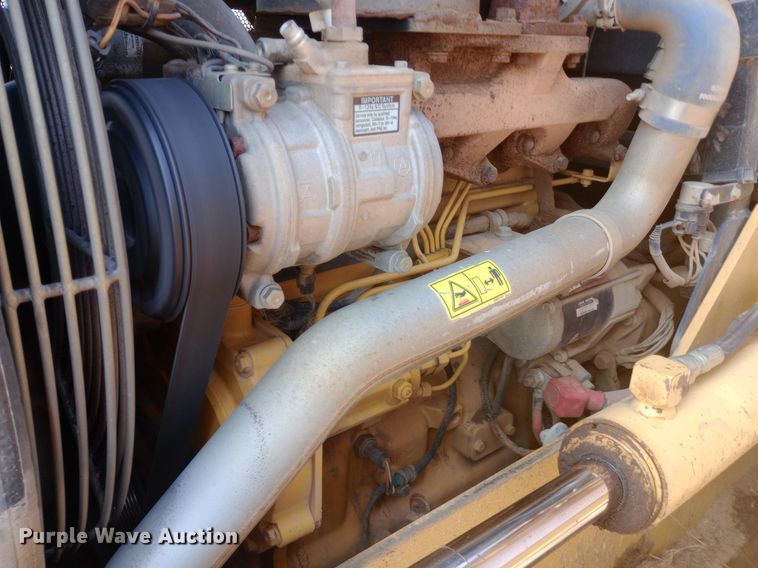 image for item NY9362 2007 John Deere 650J XLT dozer