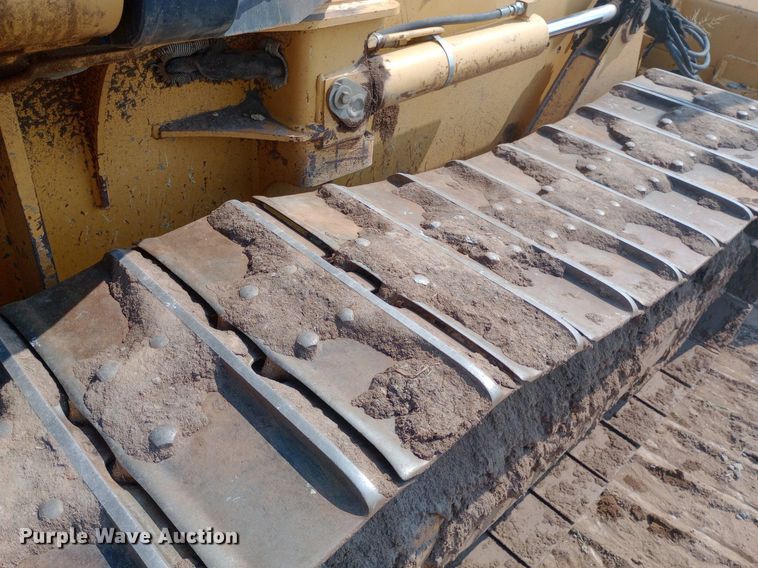 image for item NY9362 2007 John Deere 650J XLT dozer