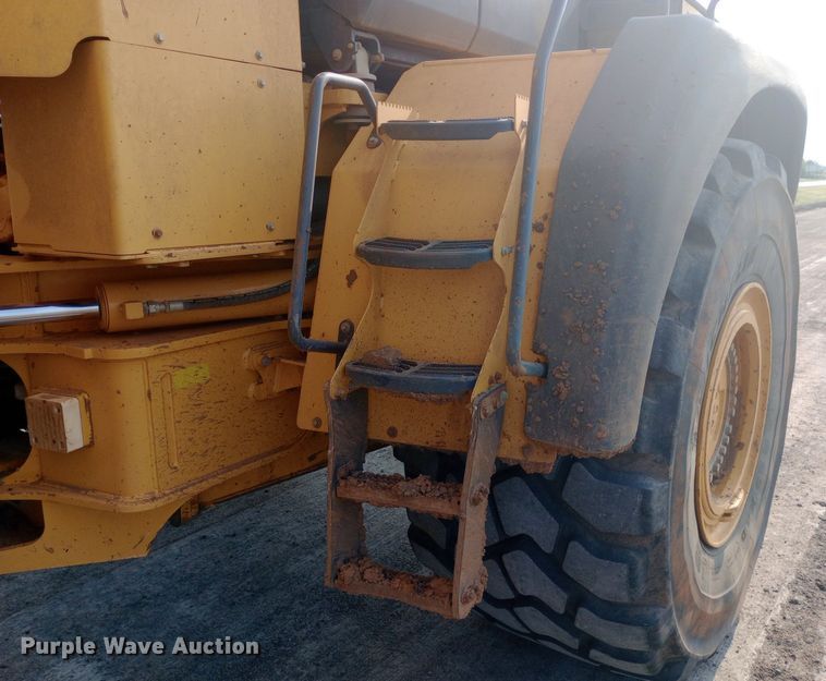 image for item NY9364 2015 John Deere 460E haul truck