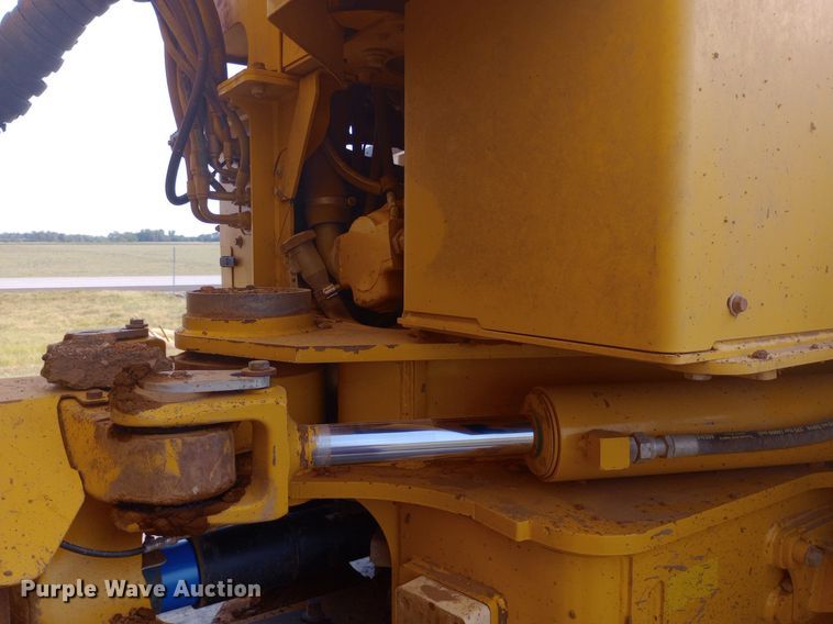 image for item NY9364 2015 John Deere 460E haul truck