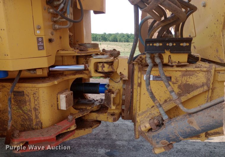 image for item NY9364 2015 John Deere 460E haul truck