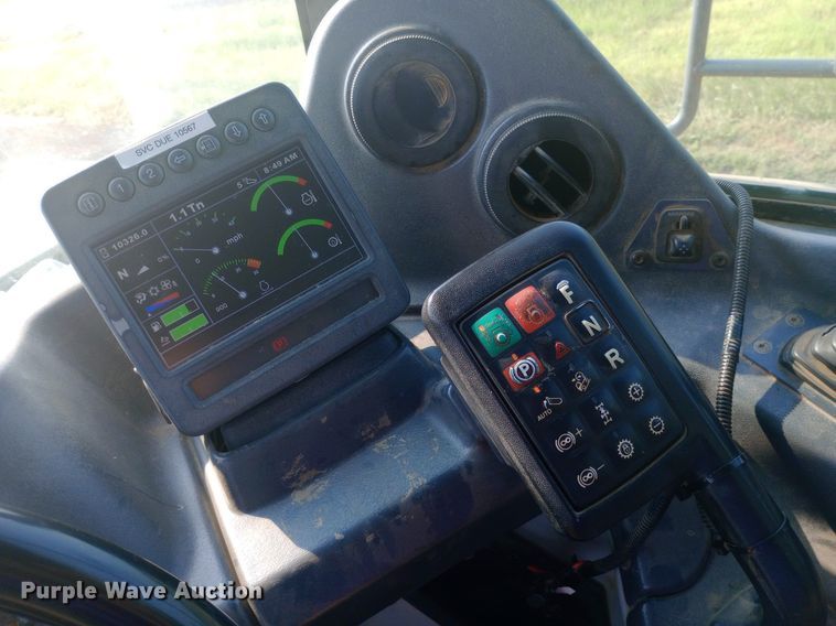 image for item NY9364 2015 John Deere 460E haul truck