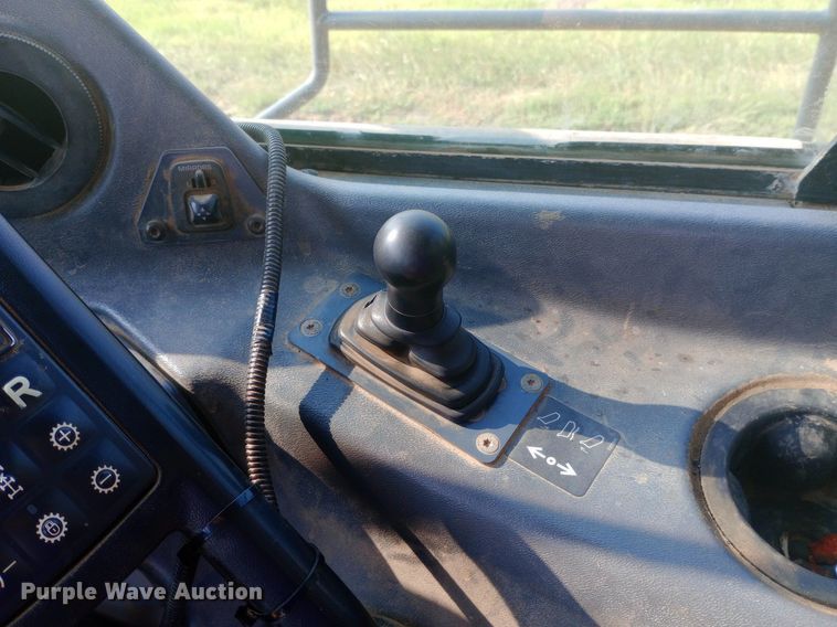 image for item NY9364 2015 John Deere 460E haul truck