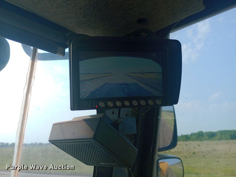 image for item NY9364 2015 John Deere 460E haul truck