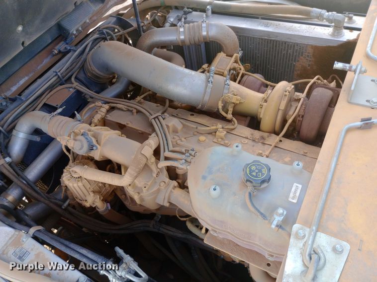 image for item NY9364 2015 John Deere 460E haul truck