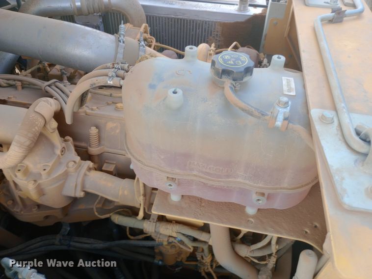 image for item NY9364 2015 John Deere 460E haul truck