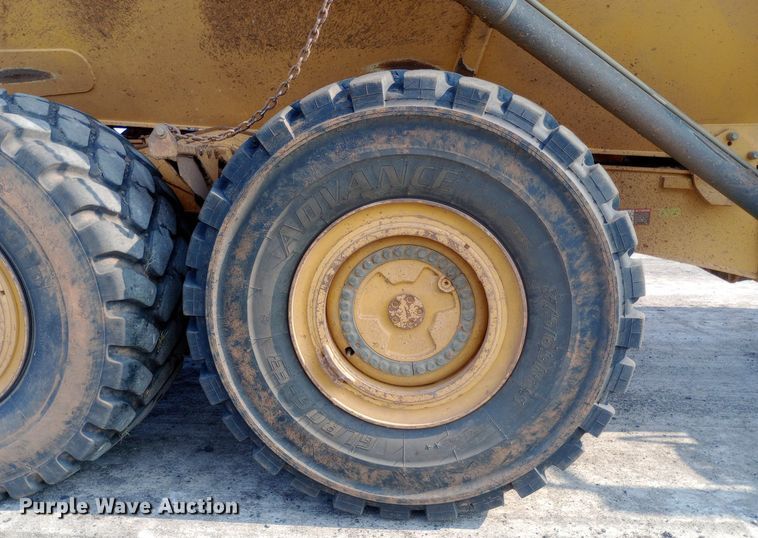 image for item NY9364 2015 John Deere 460E haul truck