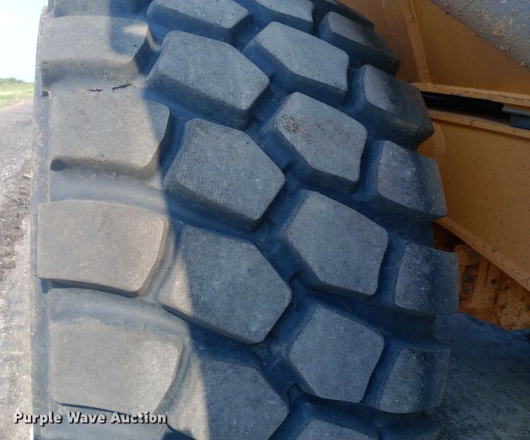 image for item NY9364 2015 John Deere 460E haul truck