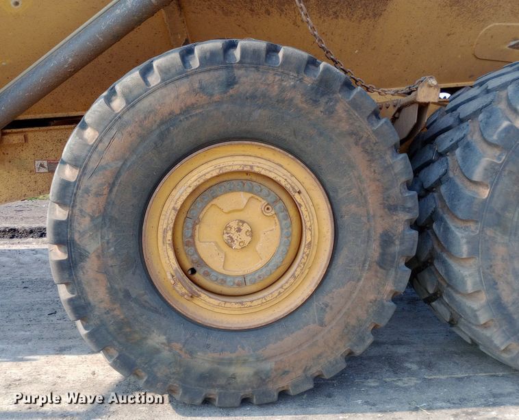 image for item NY9364 2015 John Deere 460E haul truck