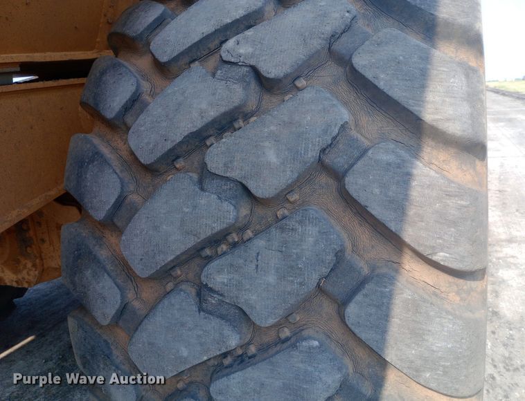 image for item NY9364 2015 John Deere 460E haul truck