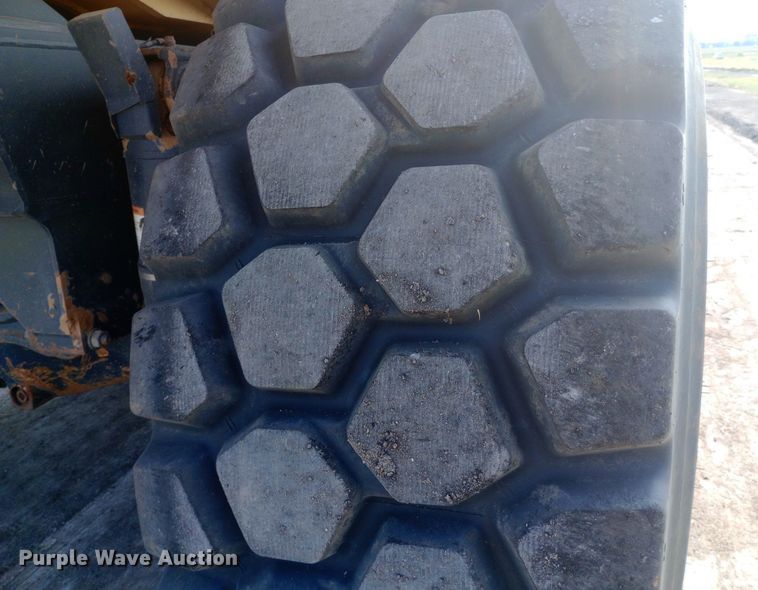 image for item NY9365 2017 Komatsu HM400-5 haul truck