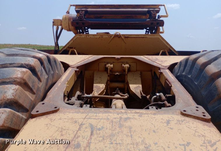 image for item NY9367 1986 Caterpillar 623B elevating scraper