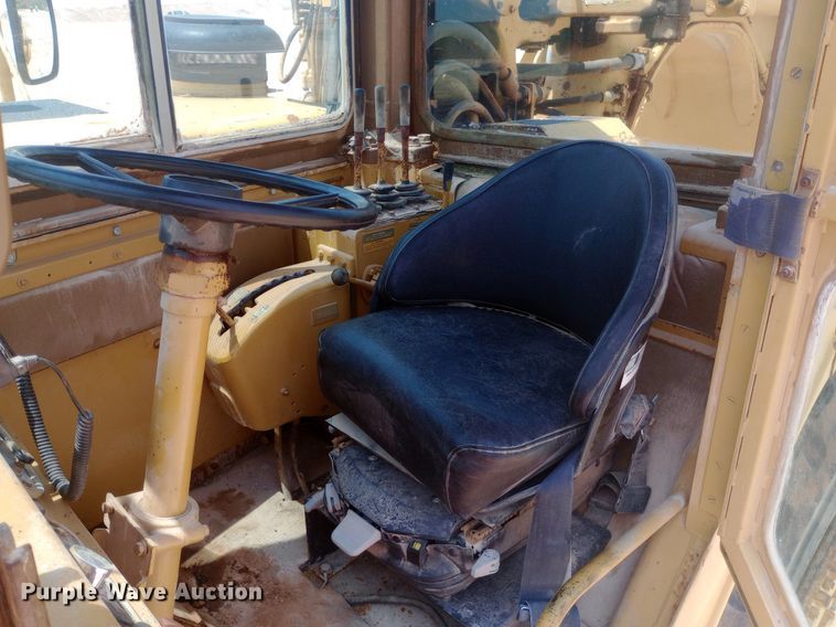 image for item NY9367 1986 Caterpillar 623B elevating scraper