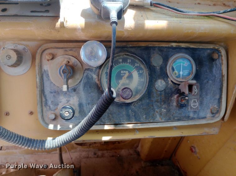 image for item NY9367 1986 Caterpillar 623B elevating scraper