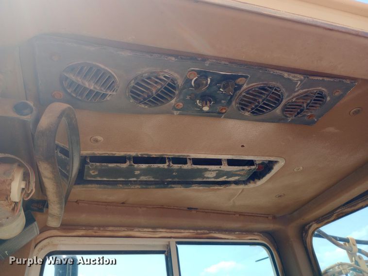 image for item NY9367 1986 Caterpillar 623B elevating scraper