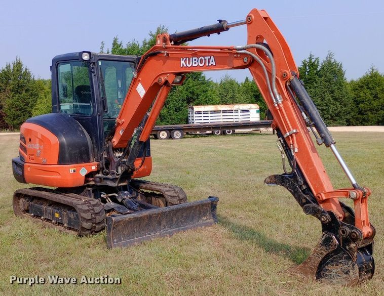 image for item NY9370 2019 Kubota KX040-4 mini excavator