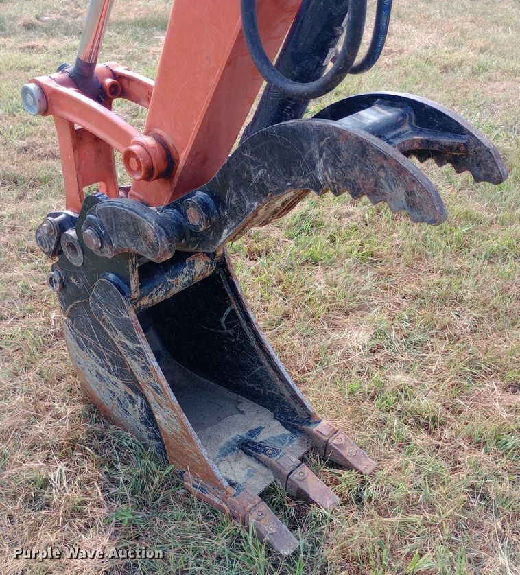 image for item NY9370 2019 Kubota KX040-4 mini excavator