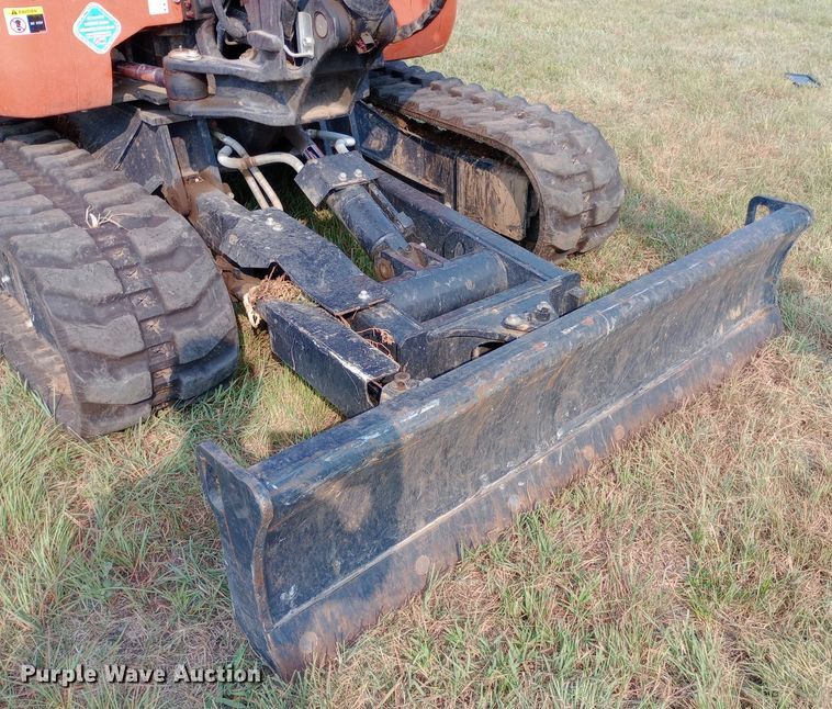 image for item NY9370 2019 Kubota KX040-4 mini excavator