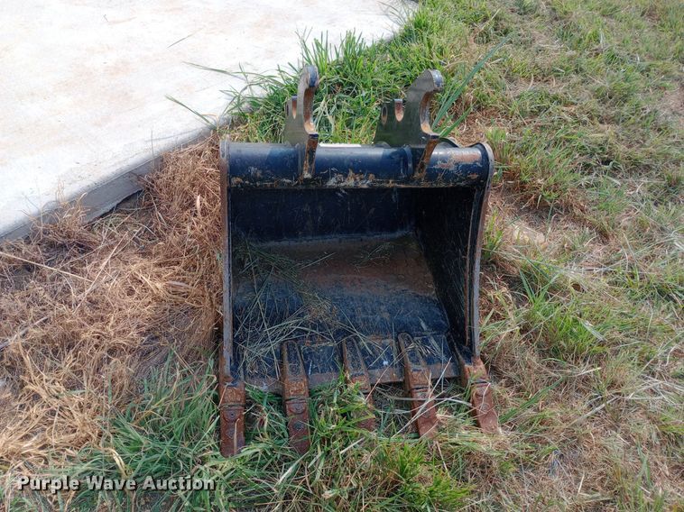 image for item NY9370 2019 Kubota KX040-4 mini excavator