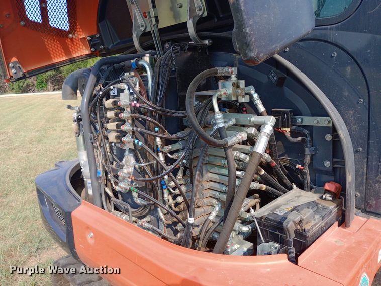 image for item NY9370 2019 Kubota KX040-4 mini excavator