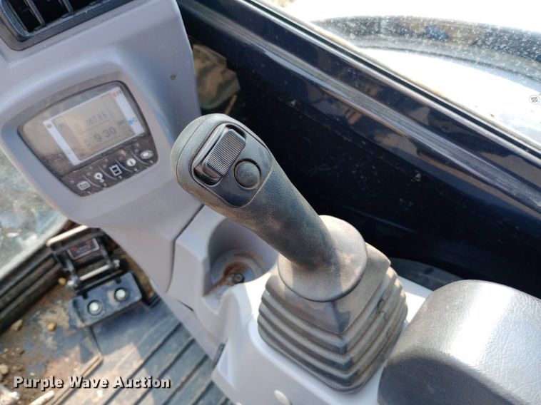 image for item NY9370 2019 Kubota KX040-4 mini excavator