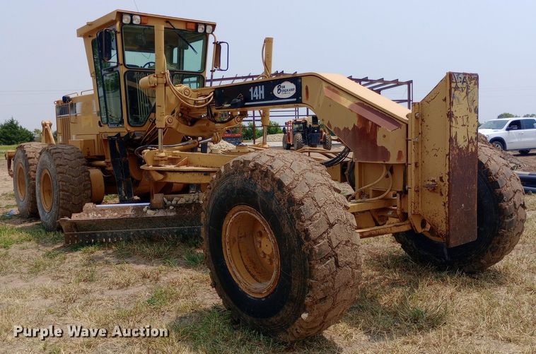 image for item NY9376 1997 Caterpillar  14H motor grader