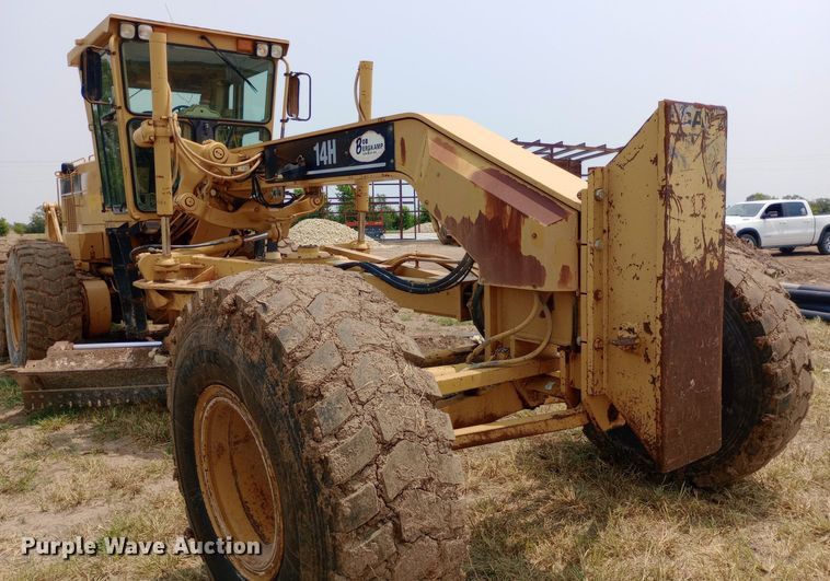 image for item NY9376 1997 Caterpillar  14H motor grader