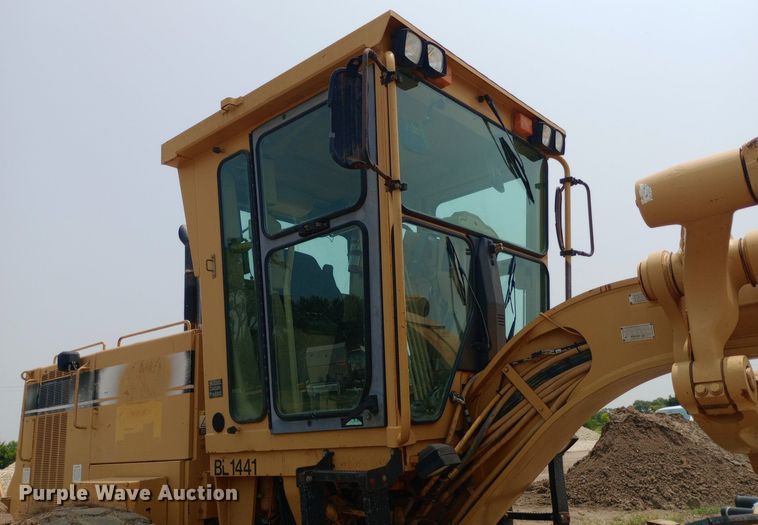 image for item NY9376 1997 Caterpillar  14H motor grader