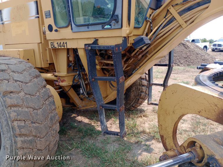 image for item NY9376 1997 Caterpillar  14H motor grader