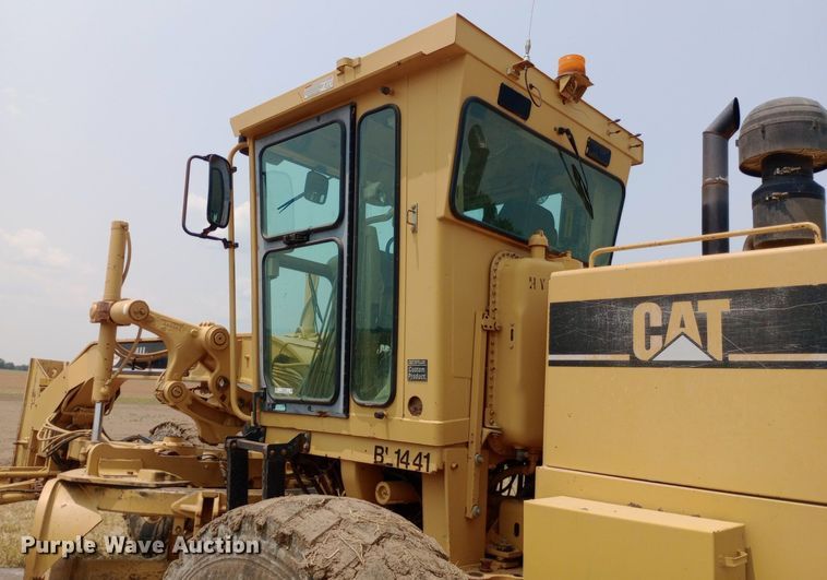 image for item NY9376 1997 Caterpillar  14H motor grader