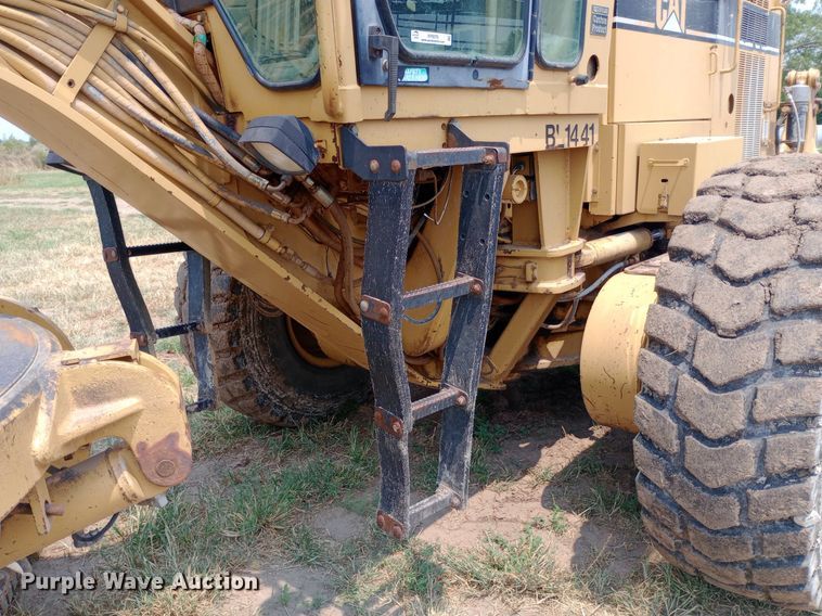 image for item NY9376 1997 Caterpillar  14H motor grader