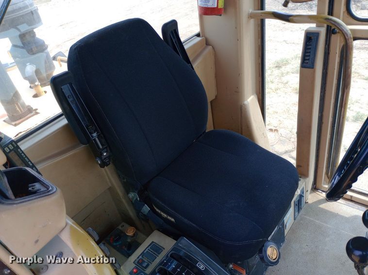 image for item NY9376 1997 Caterpillar  14H motor grader