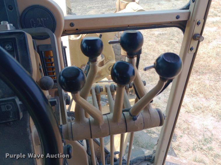 image for item NY9376 1997 Caterpillar  14H motor grader