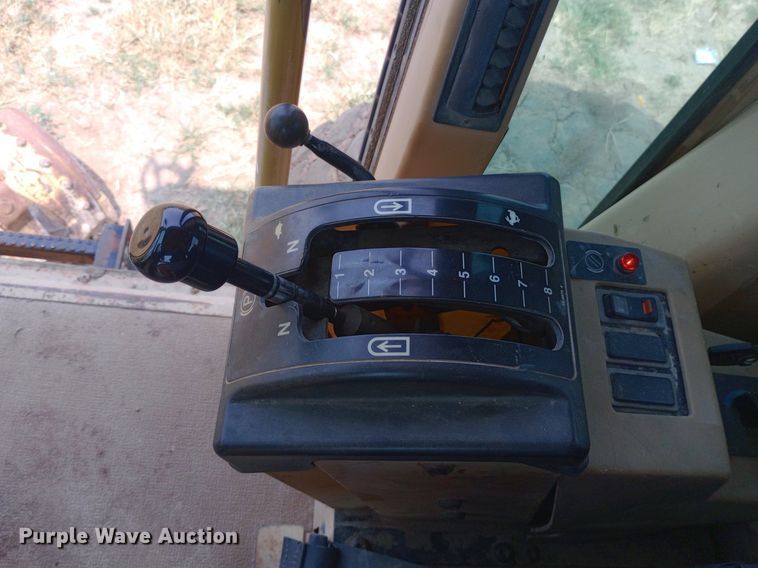 image for item NY9376 1997 Caterpillar  14H motor grader