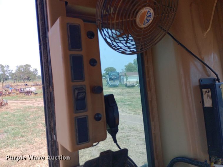 image for item NY9376 1997 Caterpillar  14H motor grader