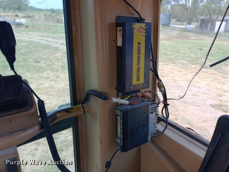 image for item NY9376 1997 Caterpillar  14H motor grader