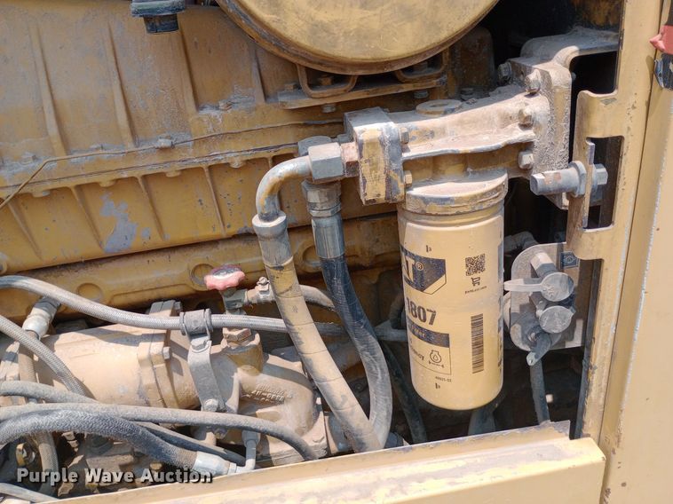 image for item NY9376 1997 Caterpillar  14H motor grader