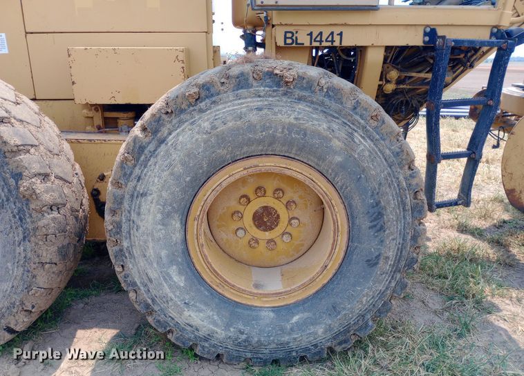 image for item NY9376 1997 Caterpillar  14H motor grader