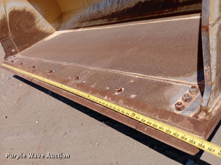 image for item NY9389 2015 John Deere 624K wheel loader