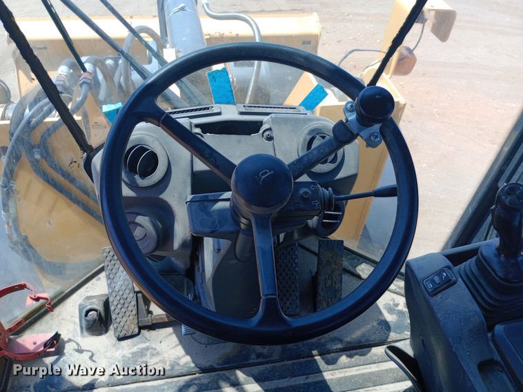 image for item NY9389 2015 John Deere 624K wheel loader