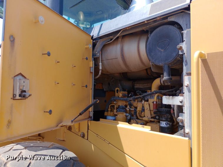 image for item NY9389 2015 John Deere 624K wheel loader