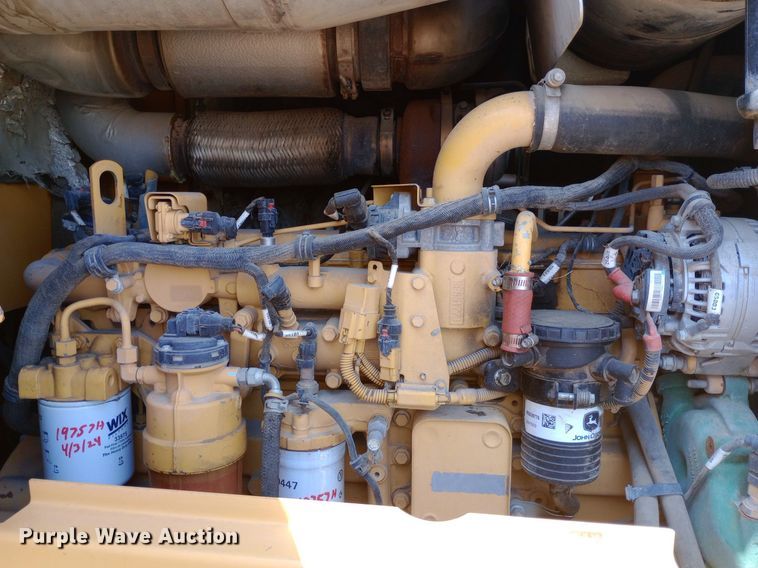 image for item NY9389 2015 John Deere 624K wheel loader