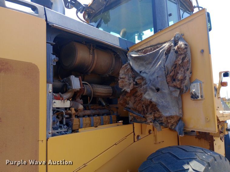 image for item NY9389 2015 John Deere 624K wheel loader