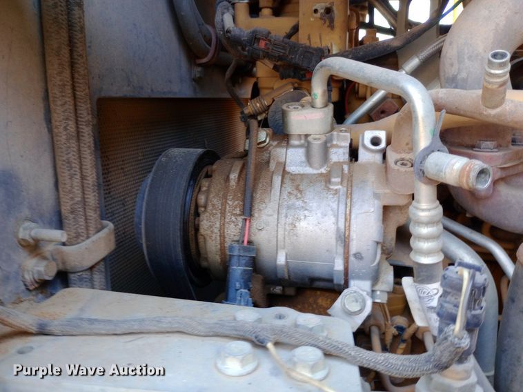 image for item NY9389 2015 John Deere 624K wheel loader