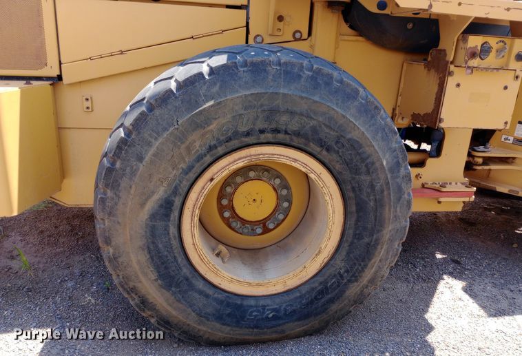 image for item NY9389 2015 John Deere 624K wheel loader