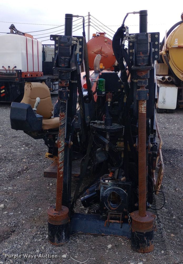 image for item NY9391 2012 Ditch Witch JT2020 directional boring unit